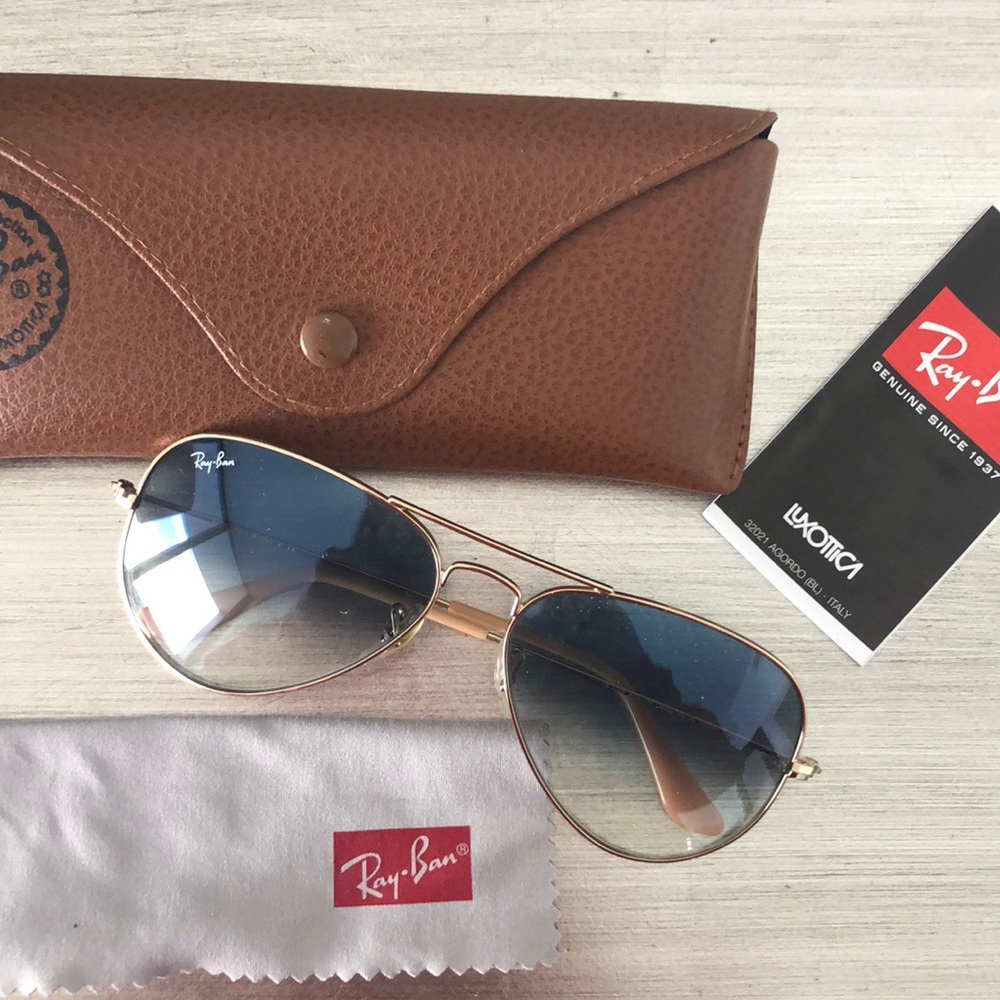 Large frame Ray-Ban aviators